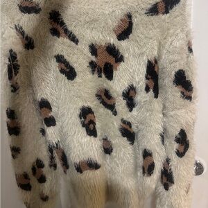 eesome leopard sweater